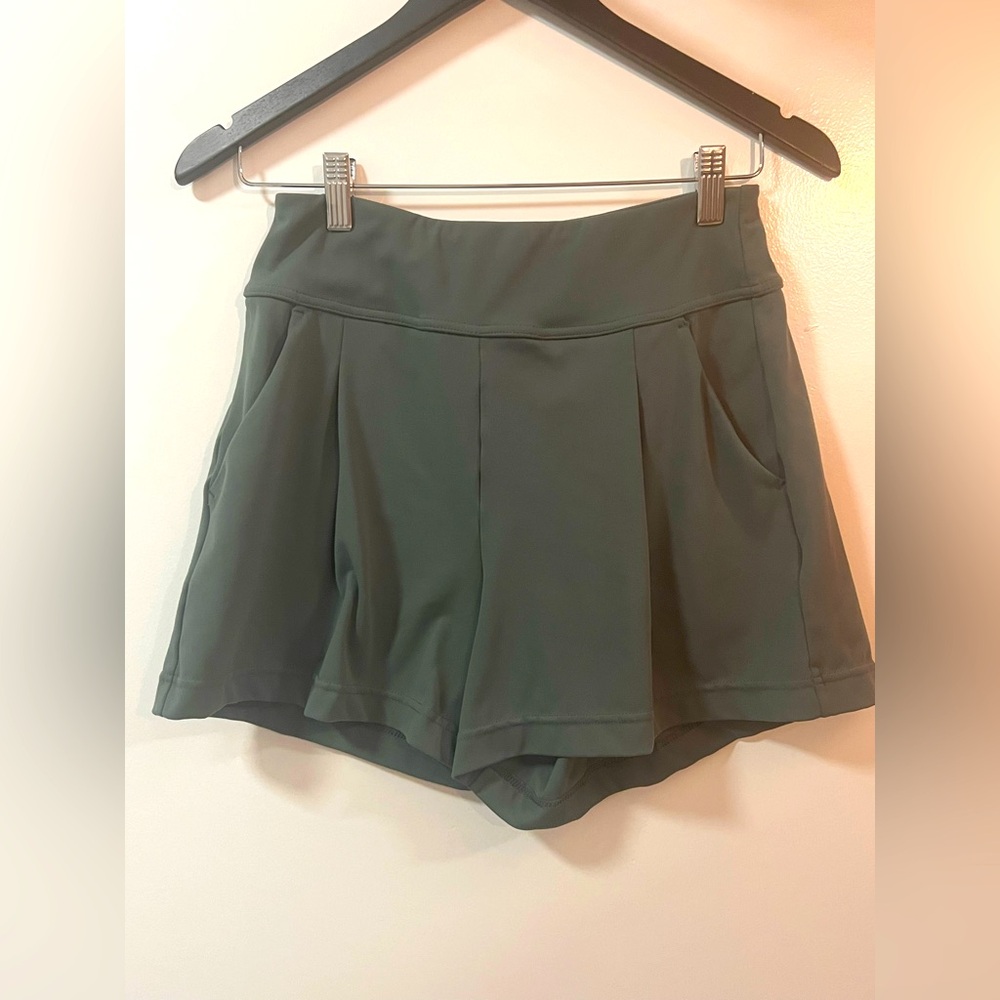 HALARA Olive Green Women's Skorts